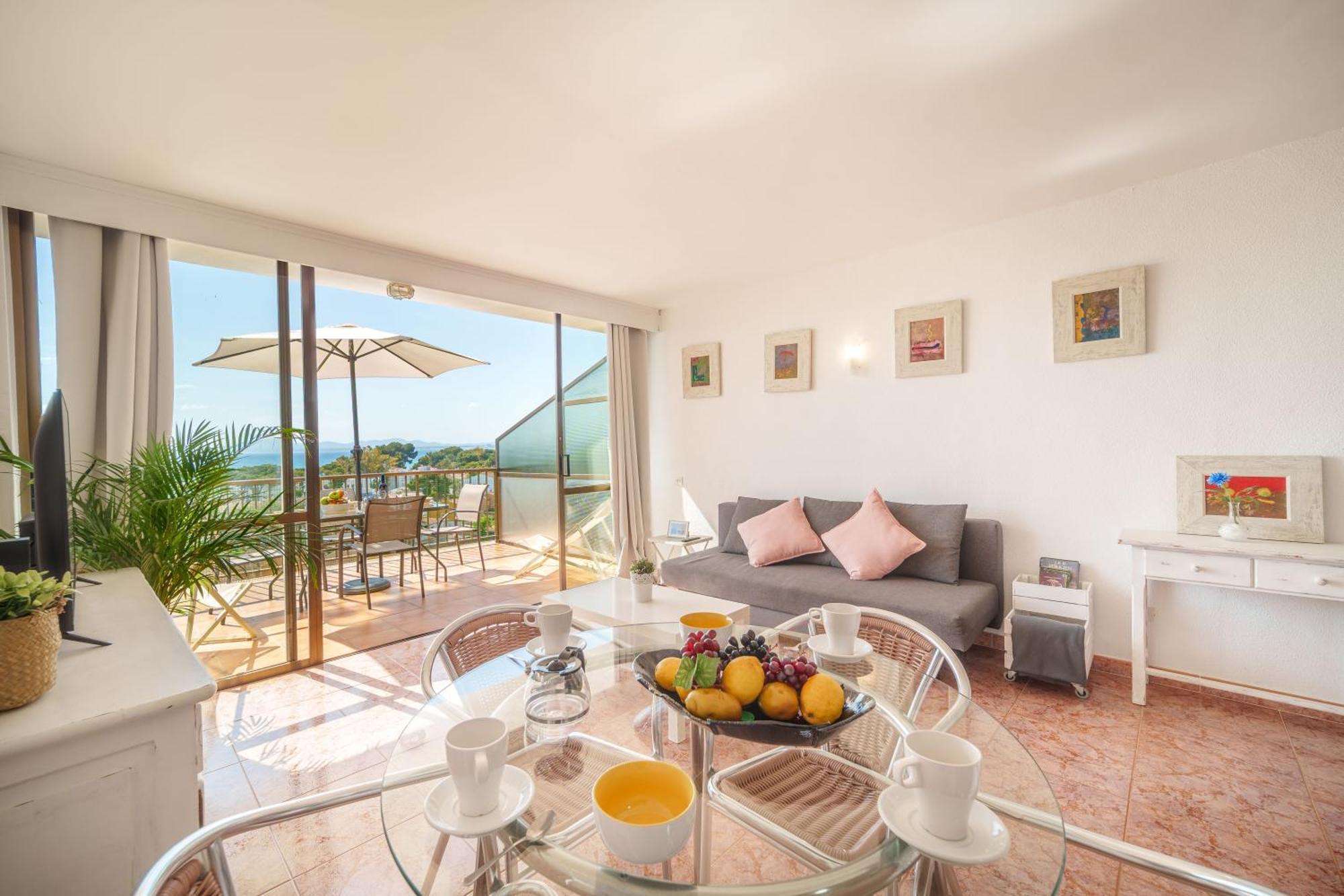 Apartment The Shell Ii, Beach Views And Pool Алькудия Экстерьер фото